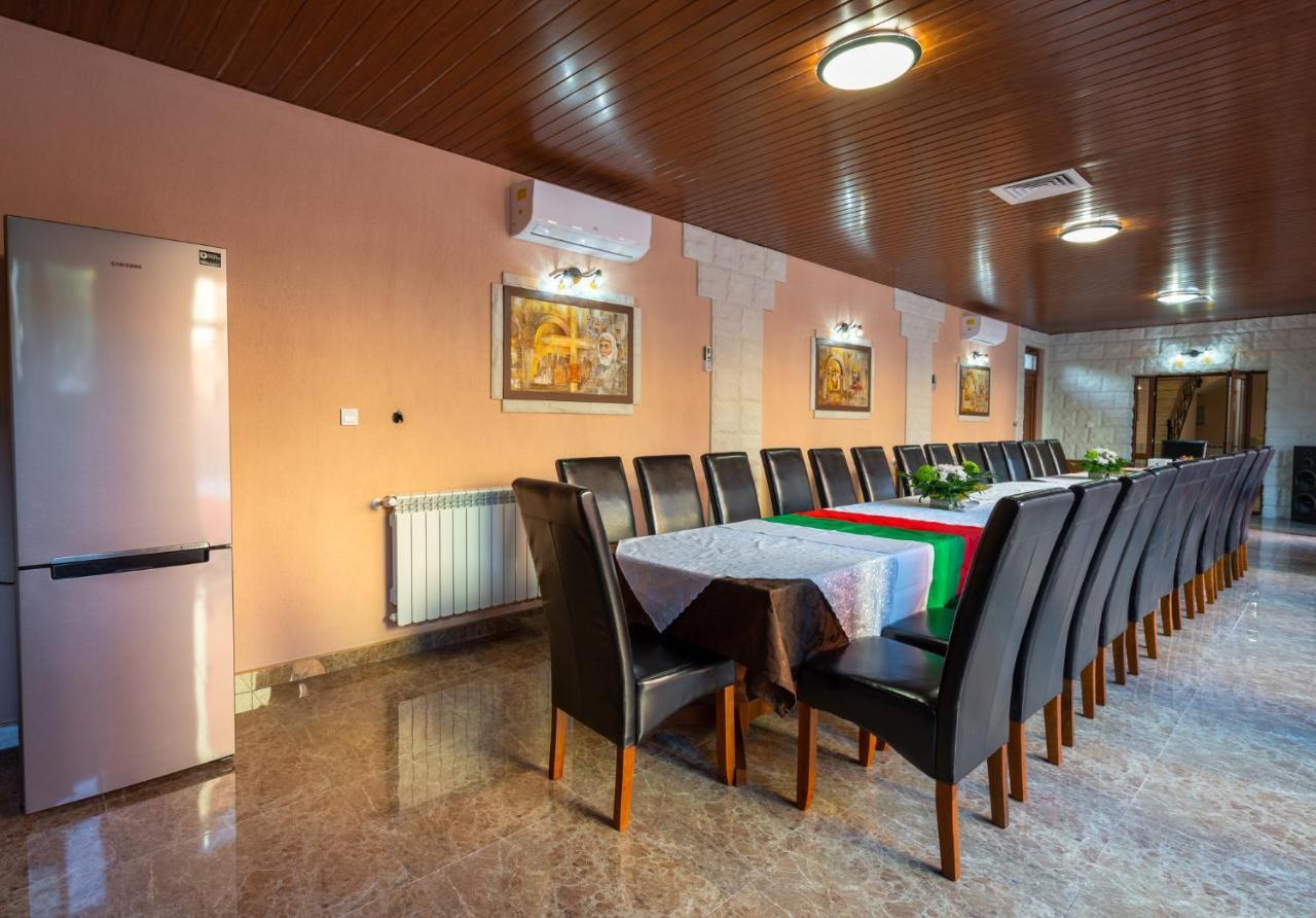 Family Hotel Preslav Esterno foto
